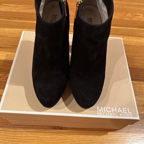 Michael Kors Haven Bootie - Picture 5 of 9